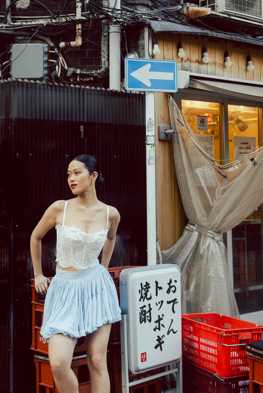Seasonless Luxury Fashion: Why Modern Women Are Investing in Timeless Bustiers